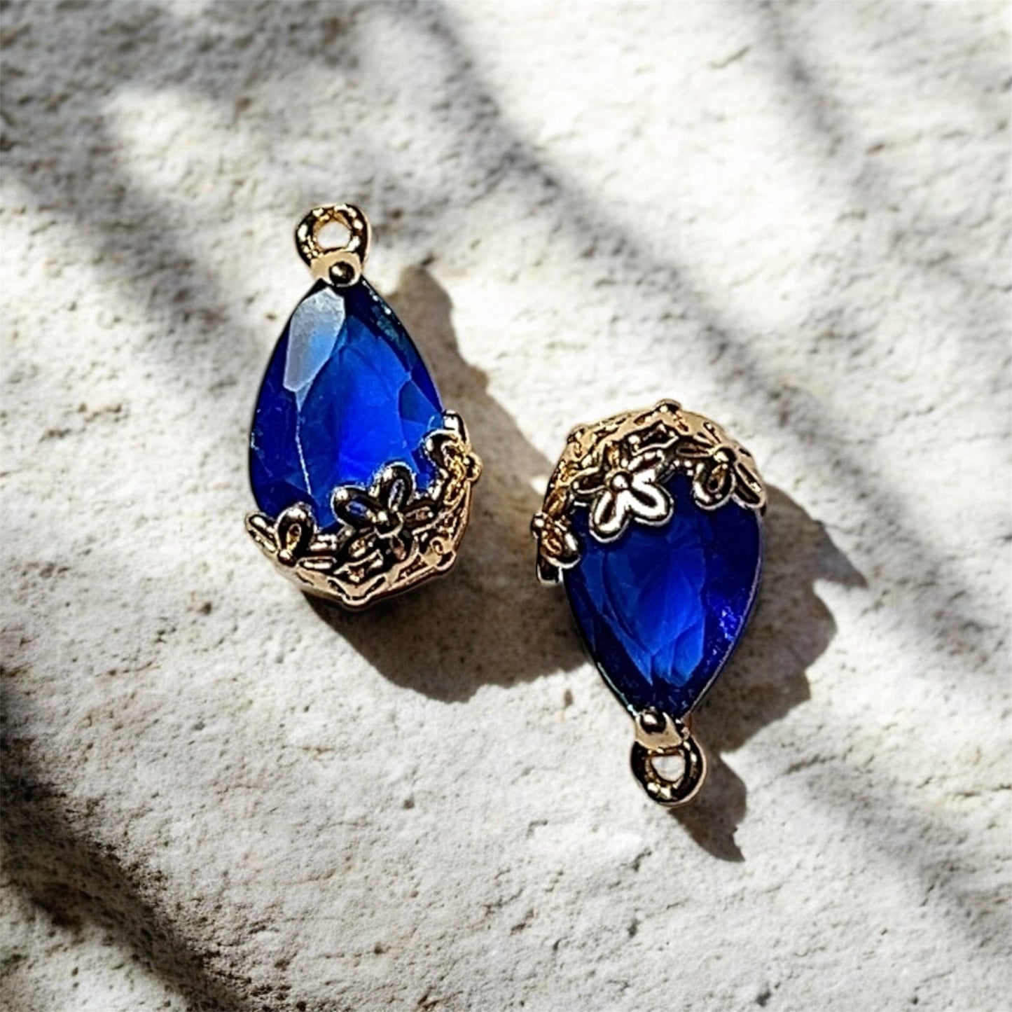 ISLANDÈGRL Sovereign Crystal Charm (Add-On)