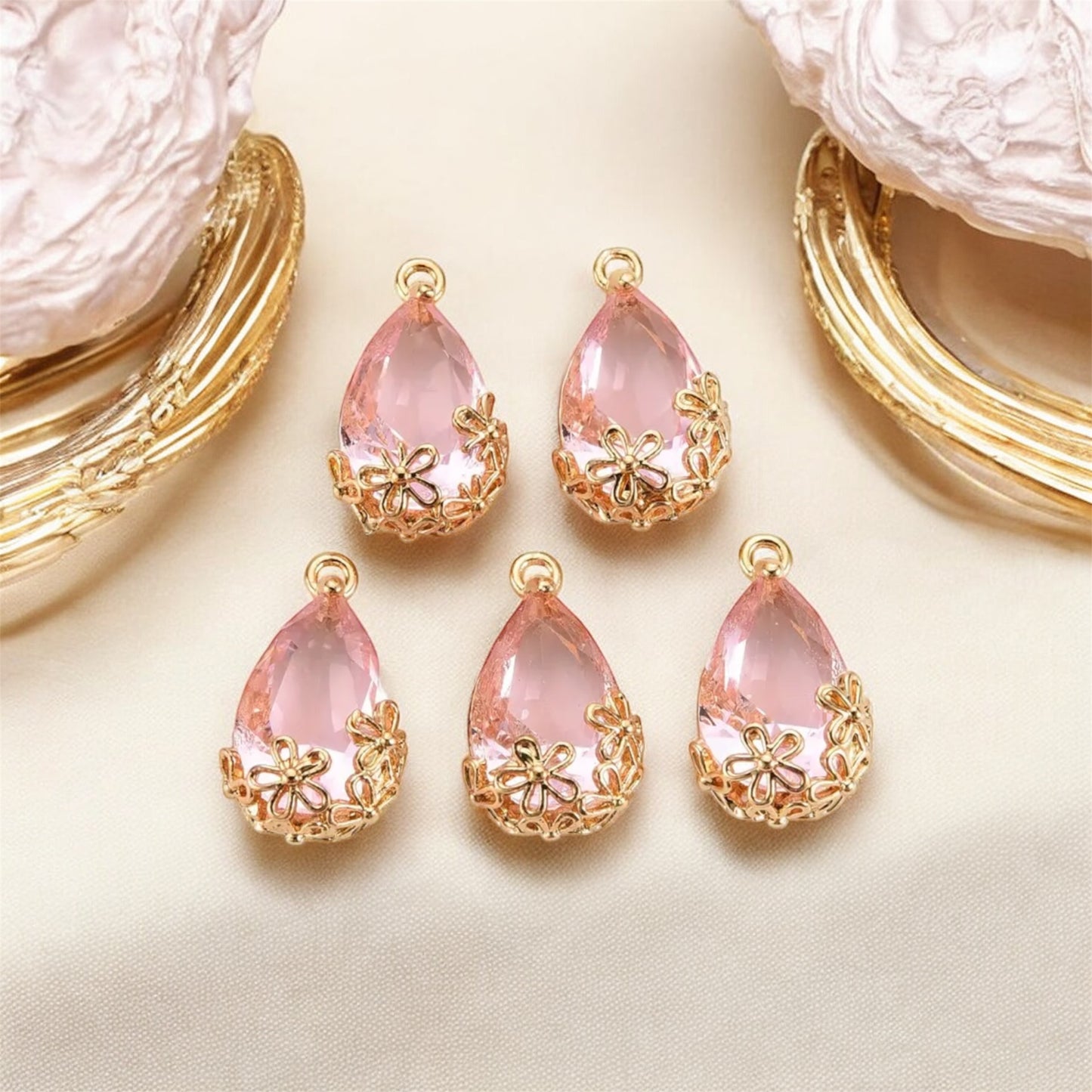 ISLANDÈGRL Sovereign Crystal Charm (Add-On)